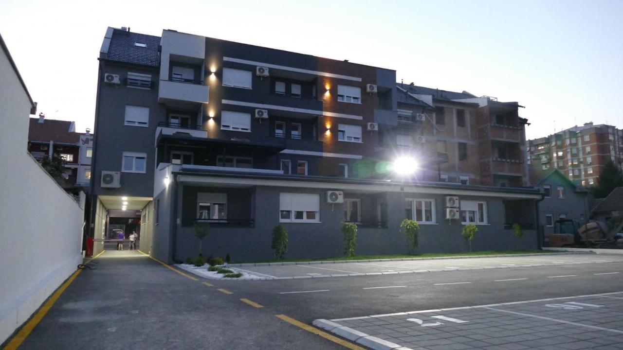 סרמסקה מיטרוביקה Apartman Kristal מראה חיצוני תמונה